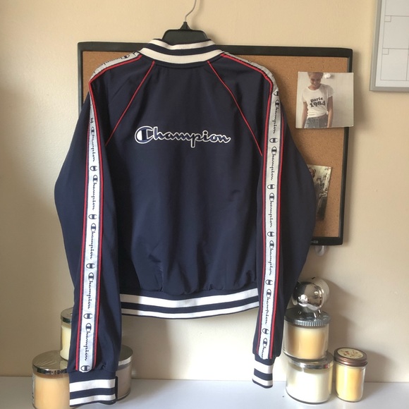 Champion Jackets & Blazers - NWT Champion Script Logo Navy Crop Track Jacket